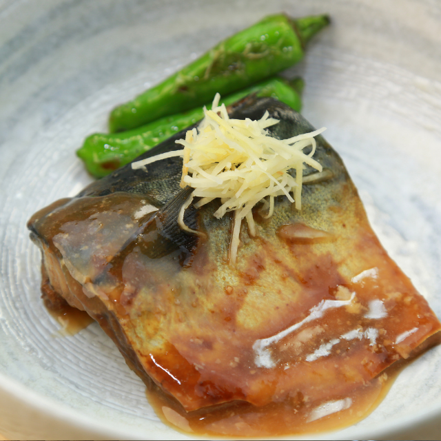 夫婦喧嘩後の夕食。夫好物の“サバの味噌煮”を出してみたら…妻「食べるの遅くない？」⇒翌日【衝撃の事件】が発生し…夫「やっぱり」