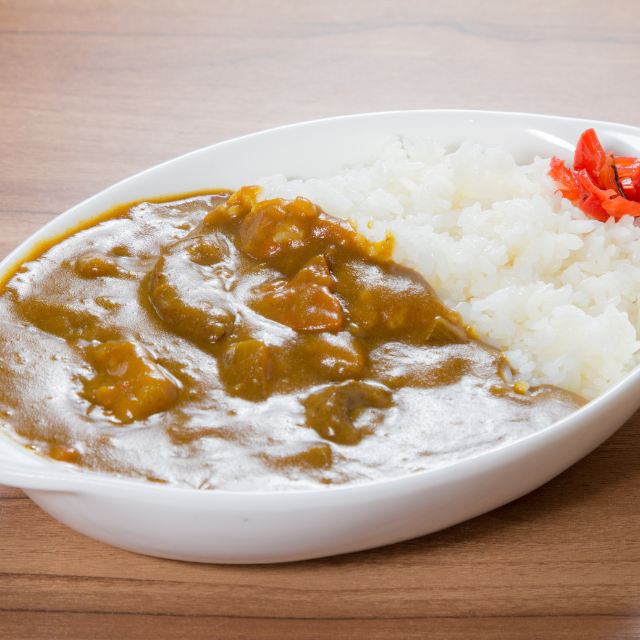 彼のリクエストで”カレー”を作るも…私「出来た！」彼「…ありがとう」なぜか不満気で…？直後⇒彼の【発言】に…私「ん？？」