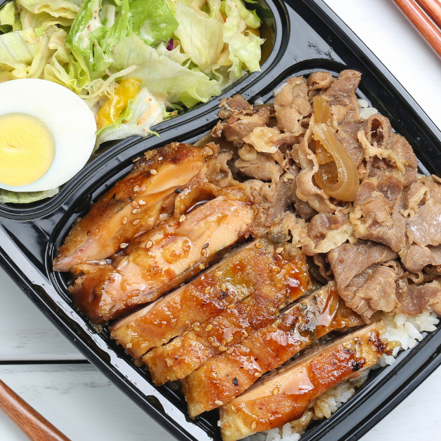 ママ友に頼まれ”高級ステーキ弁当”を購入。立て替えたお金を請求すると…→ママ友「なんで支払わないといけないの？」ママ友のまさかの言い分に衝撃…